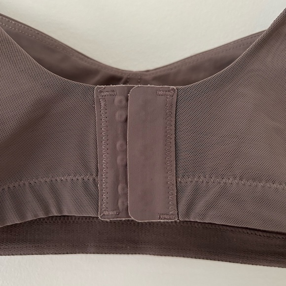 Lululemon Bra GUC Mauve Pink Size S - Picture 4 of 7